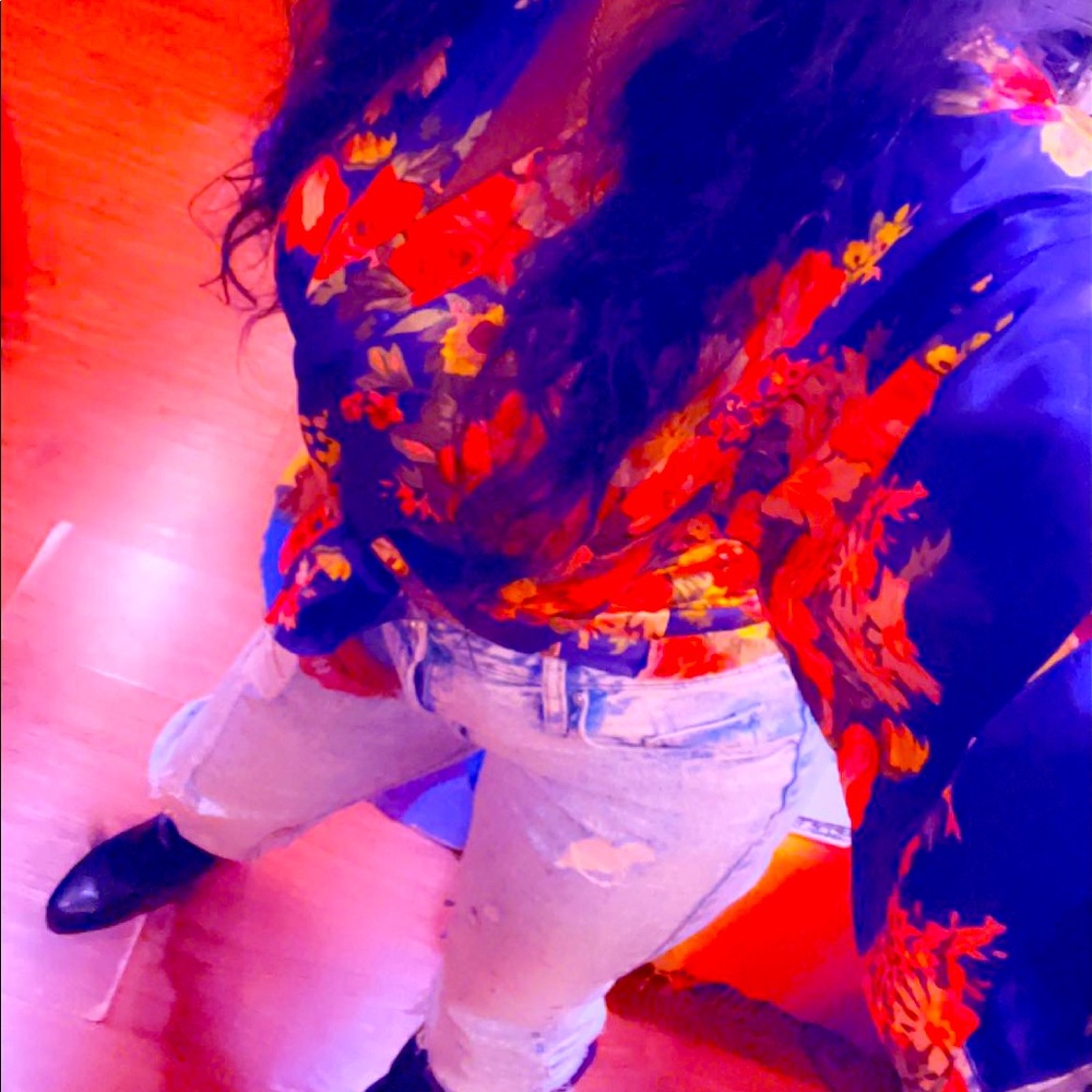 Meet your Posher, Tenise